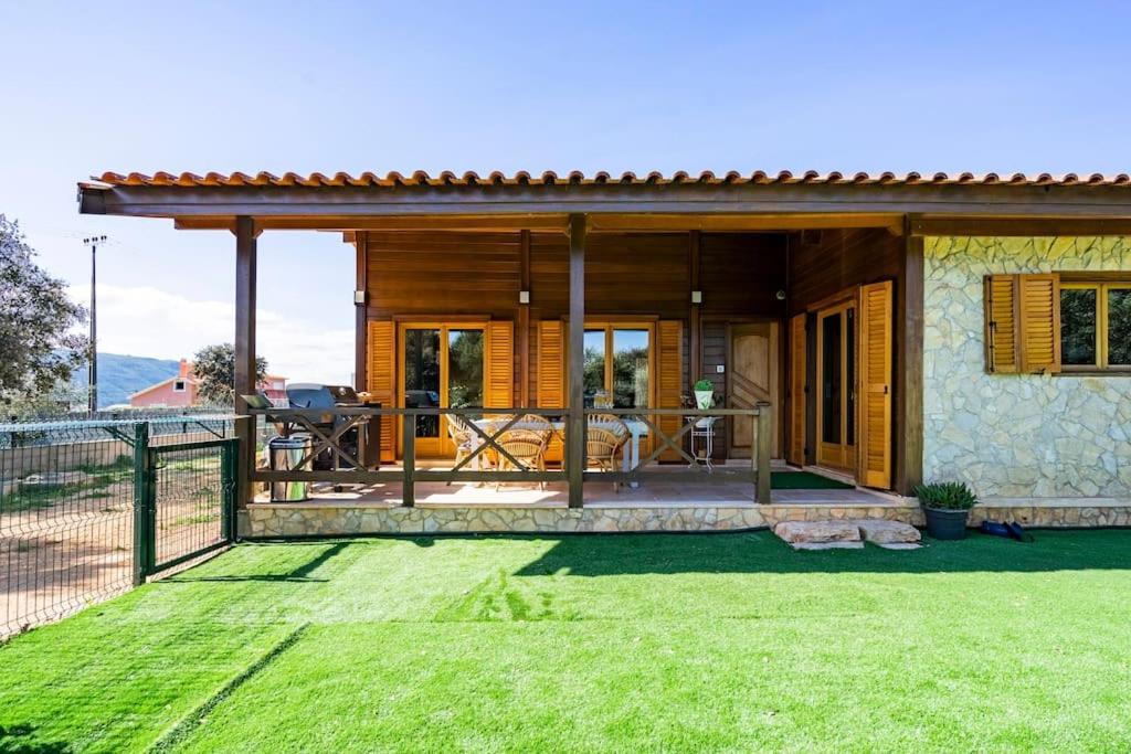 Vila Wooden House Minde Exteriér fotografie